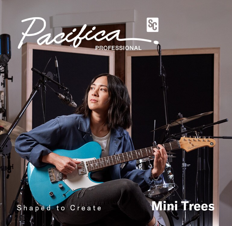 Pacifica SC Professional (PACP11S BMB) dipegang oleh MINI TREES