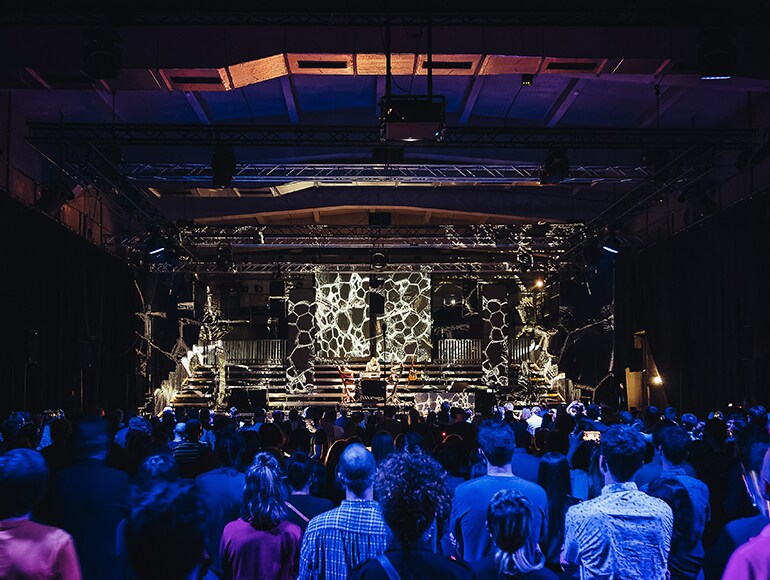 Yamaha Sound xR Image:  Live performance