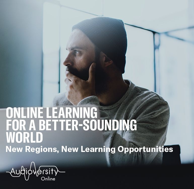 Visual utama untuk Audioversity Online: seorang pria yang sedang mengenakan topi dengan ekspresi serius.